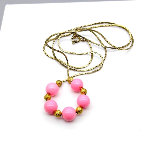 Vintage Pink Slide Bib Necklace, Graduated Beads on Gold Tone Delicate Chain - Picture 2 of 3